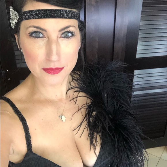 Meet your Posher, Jennifer - Picture 2 of 2